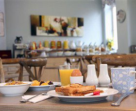 Manor Apartment Hotel - New South Wales Tourism  3