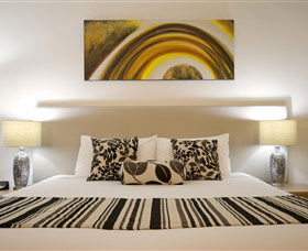 Central Cosmo Apartments - New South Wales Tourism  0