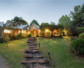 Mt Glorious Getaway Cottages And Conference Centre - New South Wales Tourism  0