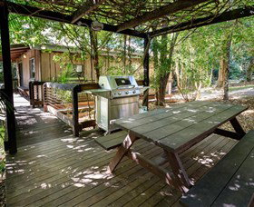Mt Glorious Getaway Cottages And Conference Centre - New South Wales Tourism  2