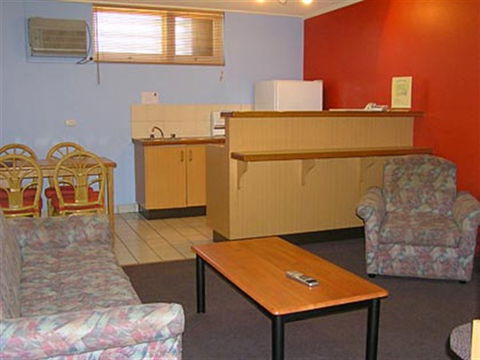 Annerley Motor Inn - New South Wales Tourism  2