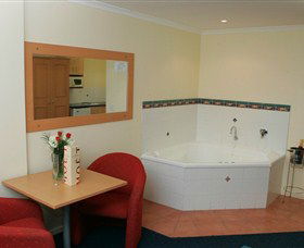 Browns Plains Motor Inn - New South Wales Tourism  2