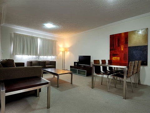 Gabba Central Apartments - New South Wales Tourism  0