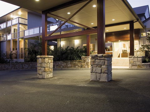 Mercure Clear Mountain Lodge Spa And Vineyard - New South Wales Tourism  0