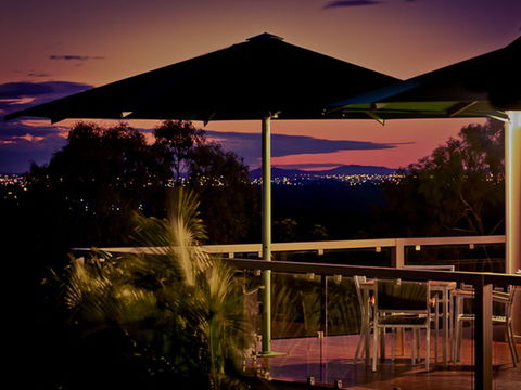 Mercure Clear Mountain Lodge Spa And Vineyard - New South Wales Tourism  6