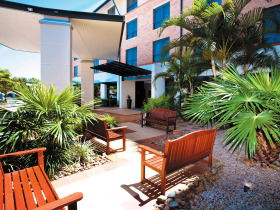 Travelodge Hotel Garden City Brisbane - New South Wales Tourism  2