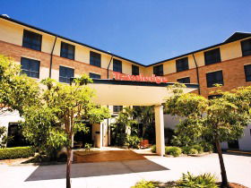 Travelodge Hotel Garden City Brisbane - New South Wales Tourism  0