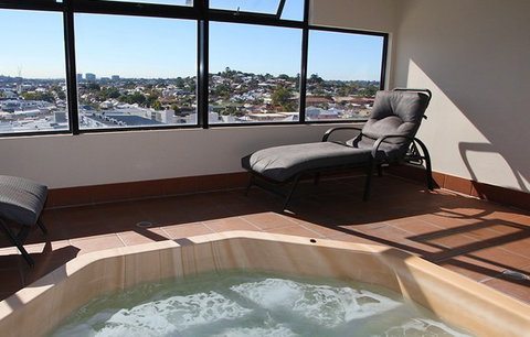 Central Brunswick Apartment Hotel - New South Wales Tourism  1