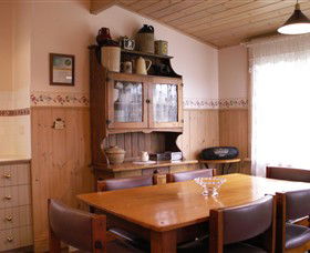 Rossmore Cottage - New South Wales Tourism  3