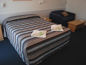 BEST WESTERN Bass And Flinders Motor Inn - New South Wales Tourism  0