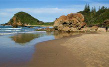 Flynns Beach Caravan Park - New South Wales Tourism  1