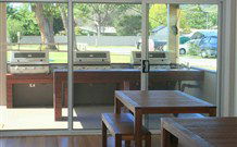 Island View Caravan Park And Holiday Cottages - New South Wales Tourism  2