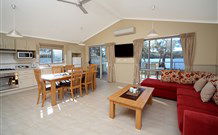 Lake Conjola Entrance Holiday Park - New South Wales Tourism  0