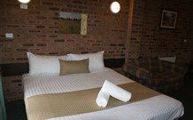 Aspire Alpine Gables And Brumby Bar - Jindabyne - New South Wales Tourism  1