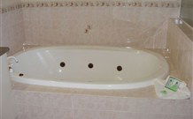Barooga Golf View Motel - New South Wales Tourism  0