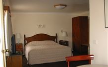 Country Comfort Tumut Valley Motel - Tumut - New South Wales Tourism  0