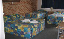 Culburra Beach Motel - New South Wales Tourism  1