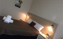 Hamilton's Townhouse Motel - Queanbeyan - New South Wales Tourism  1
