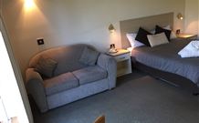 Hamilton's Townhouse Motel - Queanbeyan - New South Wales Tourism  4