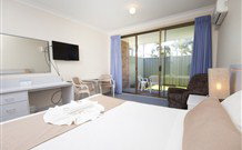 Island Palms Motor Inn - Forster - New South Wales Tourism  1