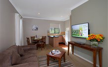 Leisure Inn Pokolbin Hill - Pokolbin - New South Wales Tourism  1