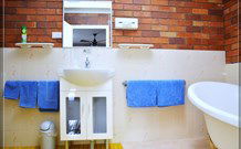 Peter Allen Motor Inn - Tenterfield - New South Wales Tourism  3