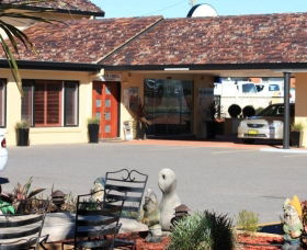 Quality Inn Country Plaza Queanbeyan - Queanbeyan - New South Wales Tourism  0