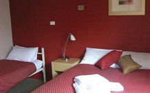 Attunga Ski Lodge Thredbo - New South Wales Tourism  1