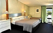 Black Sheep Inn - New South Wales Tourism  0