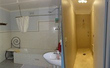 Patchwork Inn B & B - New South Wales Tourism  0
