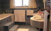 A Sunset View Bed And Breakfast - New South Wales Tourism  1