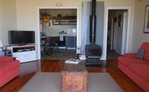 A Lake House At Burrill Lake - New South Wales Tourism  0