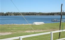 A Lake House At Burrill Lake - New South Wales Tourism  2
