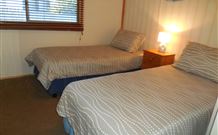 A Lake House At Burrill Lake - New South Wales Tourism  5
