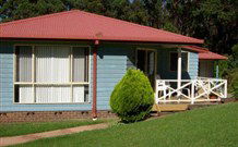 Lake Glenbawn Holiday Cottages - New South Wales Tourism  0