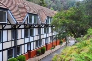 Jenolan Caves House - New South Wales Tourism  2