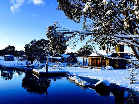 Moonbah Huts - New South Wales Tourism  4
