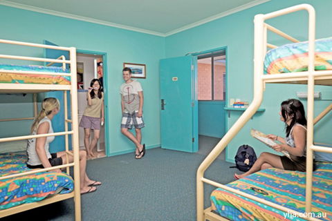 Coffs Harbour YHA - New South Wales Tourism  4