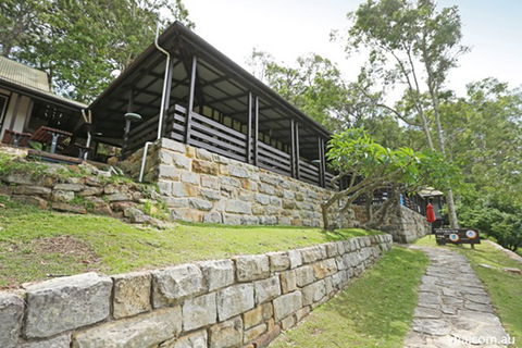 Sydney - Pittwater YHA - New South Wales Tourism  0