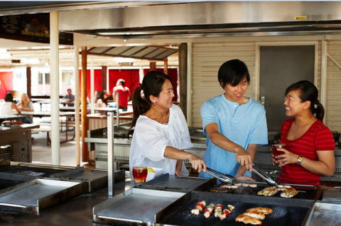 Ayers Rock - Outback Pioneer Lodge - New South Wales Tourism  8