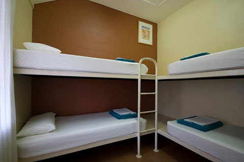 Ayers Rock - Outback Pioneer Lodge - New South Wales Tourism  9
