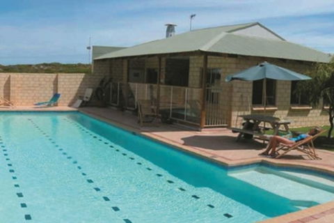 Lancelin YHA - New South Wales Tourism  1