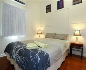 Holiday House At Cook Street Townsville - New South Wales Tourism  0