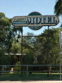 Entrikens Pioneer Motel - New South Wales Tourism  1