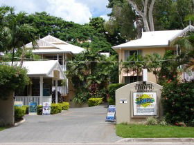 Palm Cove Tropic Apartments - New South Wales Tourism  0