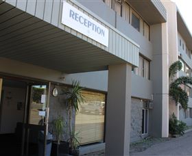 Gladstone Reef Hotel Motel - New South Wales Tourism  1