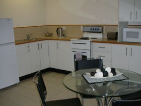 Palm View Holiday Apartments - New South Wales Tourism  1
