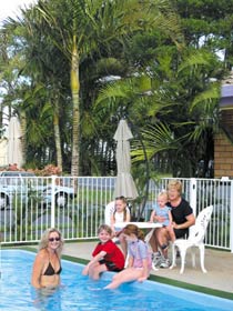 Hi-Way Units Motel - New South Wales Tourism  2