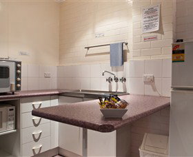 Hi-Way Units Motel - New South Wales Tourism  0