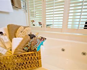 Lanai Riverside Apartments - New South Wales Tourism  2
